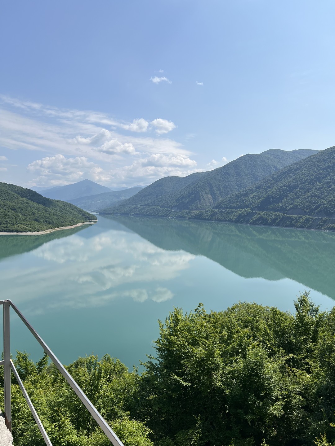 Хочу сказать спасибо организаторам за это прекрасное путешествие. И отдельная благодарность нашему гиду Рональду и водителю