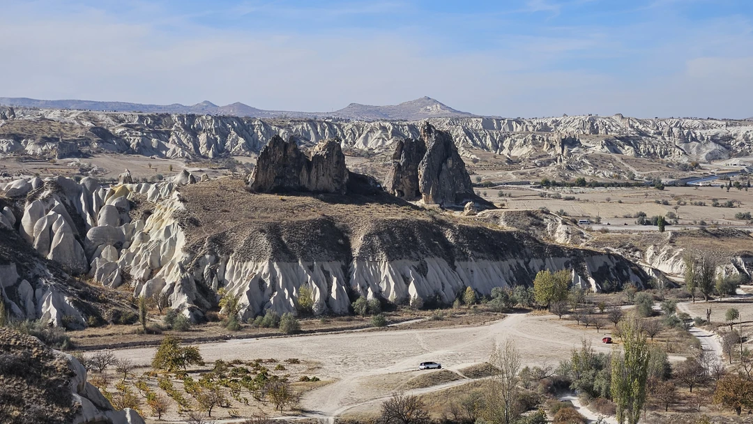 Были компанией из 9 человек, взрослые и дети школьного возраста в удивительном путешествии с Муратом. 4