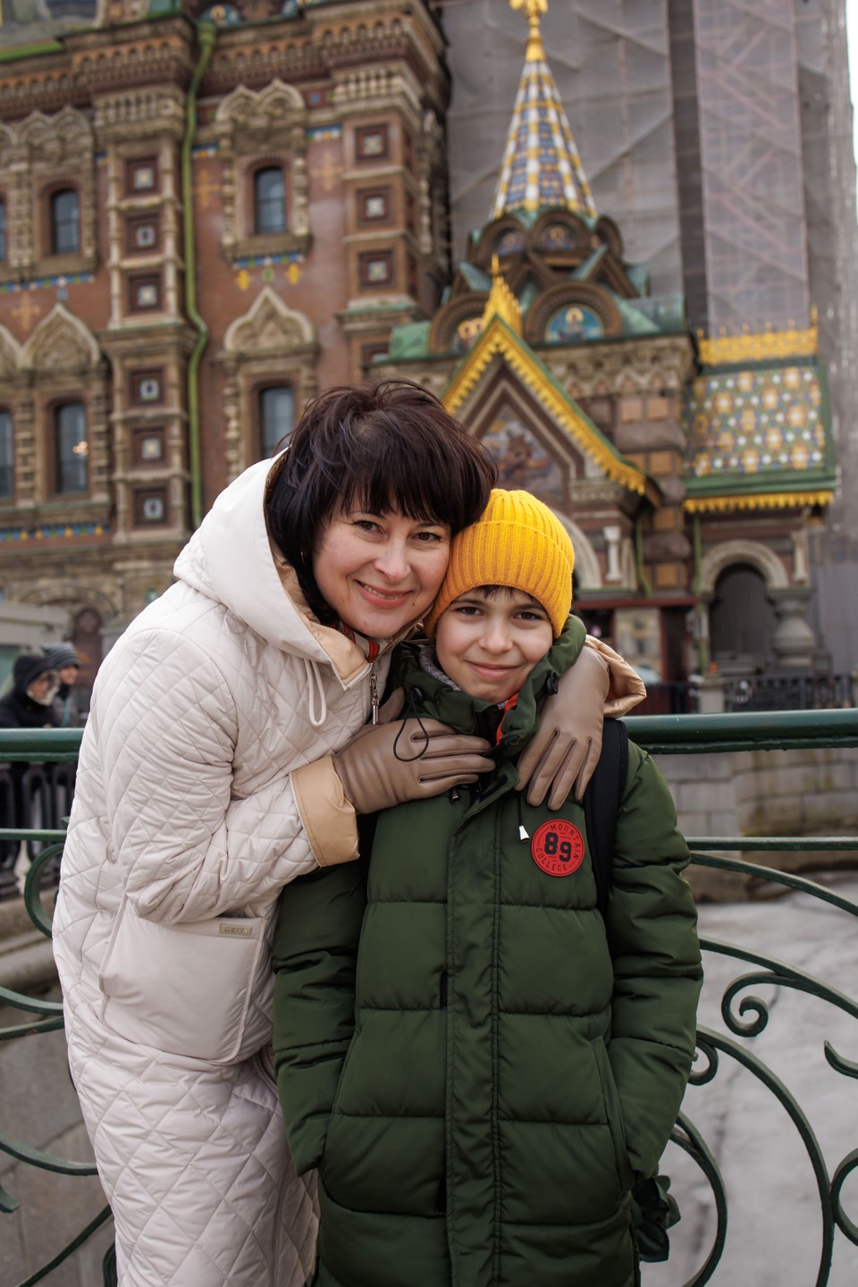 Приняли участие в короткой фотосессии с Анной 24 марта. Очень хотелось памятных совместных фото
