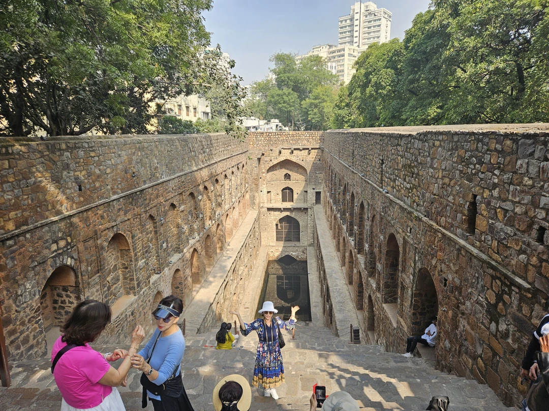 Большое спасибо за экскурсию! И за такую организацию! За несколько дней до экскурсии дали контакты гида