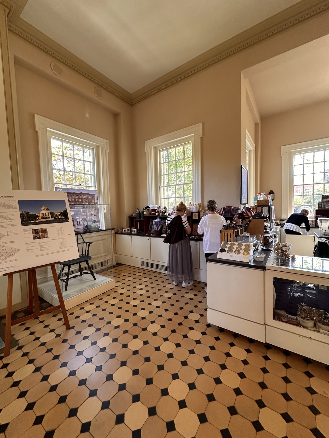 Перед поездкой в Америку мы выбирали между Нью-Йорком и Вашингтоном, но решили не игнорировать и Филадельфию.