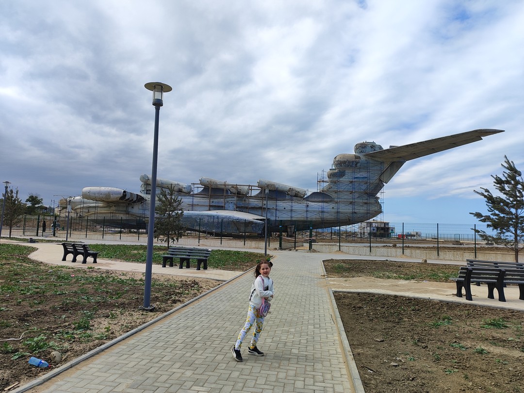 Были 20 мая в Дербенте. Группа состояла из 10 человек. Экскурсией эту поездку назвать нельзя. Водитель