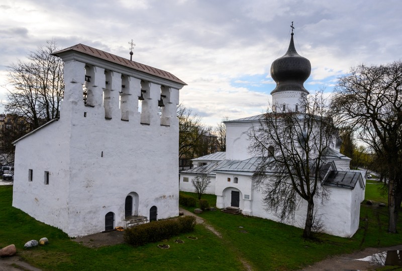 Фото - Экскурсия: "«С Кремля начинается земля»: обзорная экскурсия по Пскову"