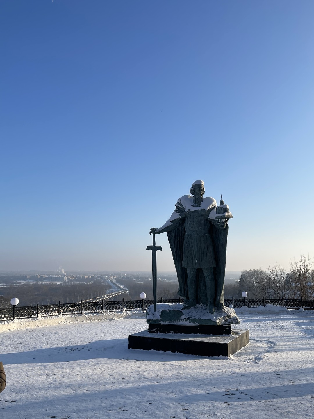 Познакомиться с Владимиром и фресками Рублёва в Успенском соборе на групповой экскурсии (Эльвира)