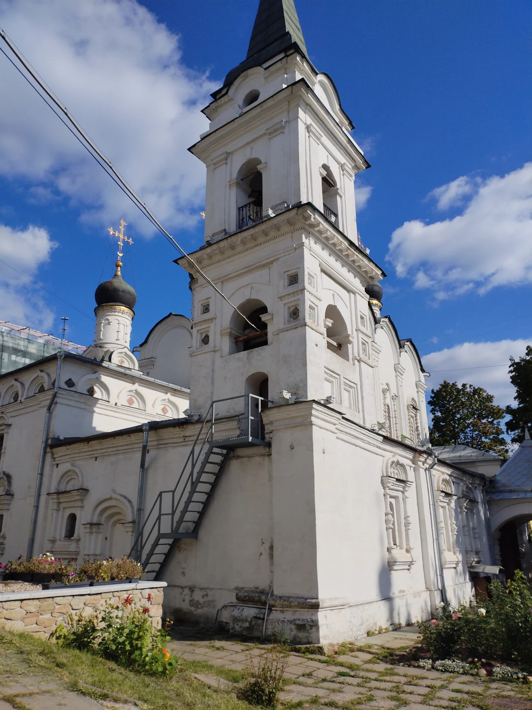 Экскурсия по Ивановской горке стала для нас открытием. Чтобы в полной мере почувствовать излучение культурного слоя
