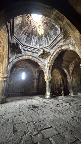 Хочу от всего сердца поблагодарить за потрясающую экскурсию по святым местам Армении! Каждый уголок этой древней