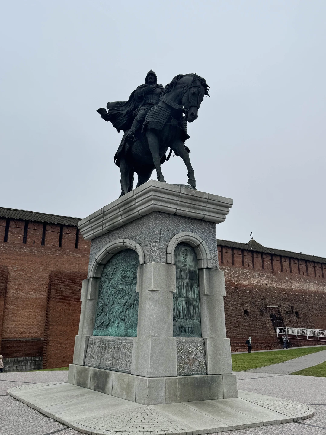 Виктория отличный человек и рассказчик❤️Интересно, познавательно, не занудно. Ответила на все наши вопросы. Рекомендую 👍
