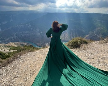 Фотосессия в пустыне, катание на катере, форель на обед и вечер у костра