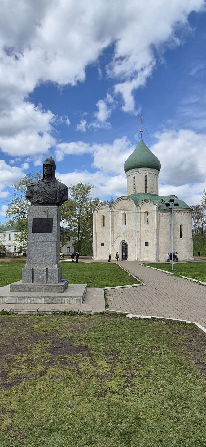 Были на экскурсии 04.05.25. Отлично провели время! Хороший маршрут! С погодой повезло) Всё понравилось!! Спасибо!