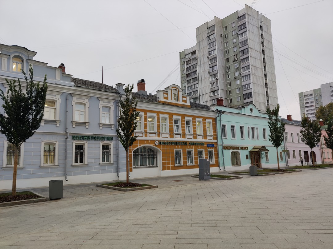 Благодаря Наталье у нас плучилась душевная прогулка. Несмотря на то, что было холодно, Наталья создает теплую и доброжелательную атмосферу.