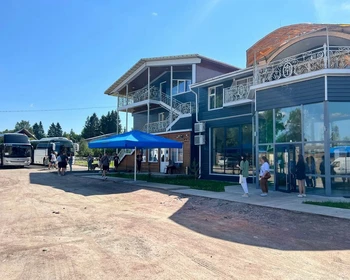 Фото отзыва 2: авторский тур "Новогодняя история: Сортавала, интерактив с Дедом Морозом, парк «Рускеала» и водопады"