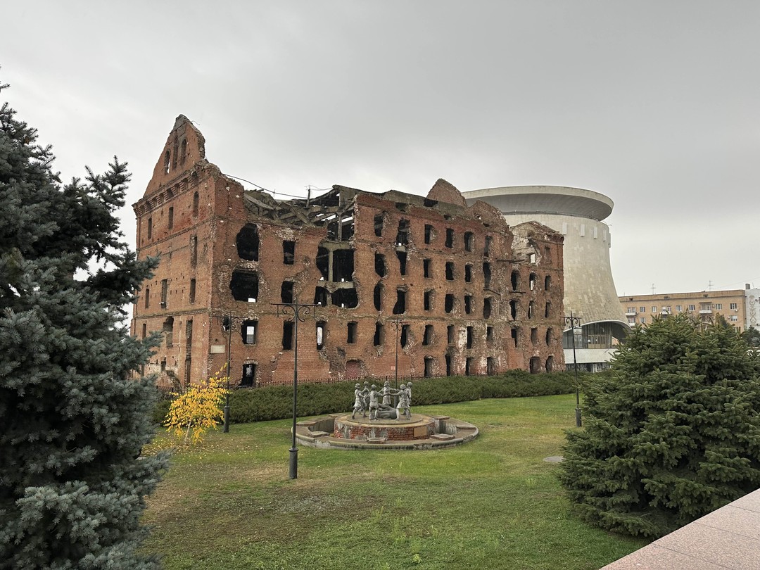 На экскурсии были после посещения музея-панорамы. Информация от Даниила отлично дополняла ту информацию, которую получили в