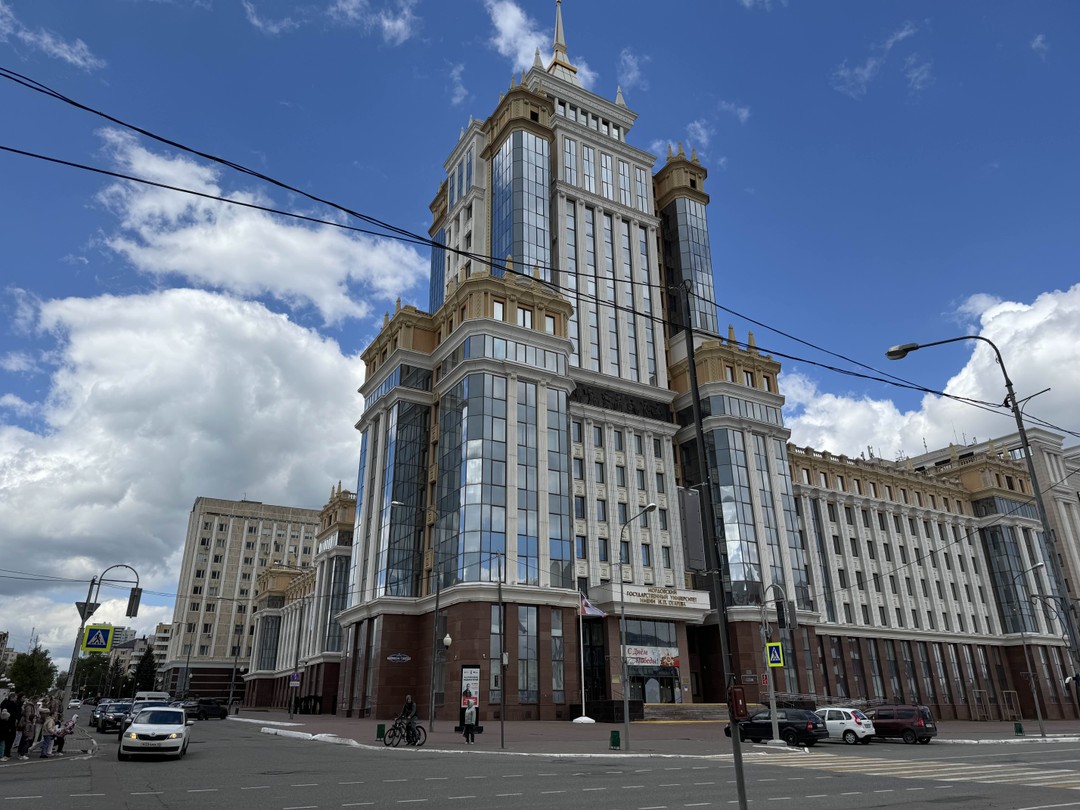 Были в Саранске недолго, но город очень понравился: уютный, чистый, комфортный. Марина провела для нас прекрасную
