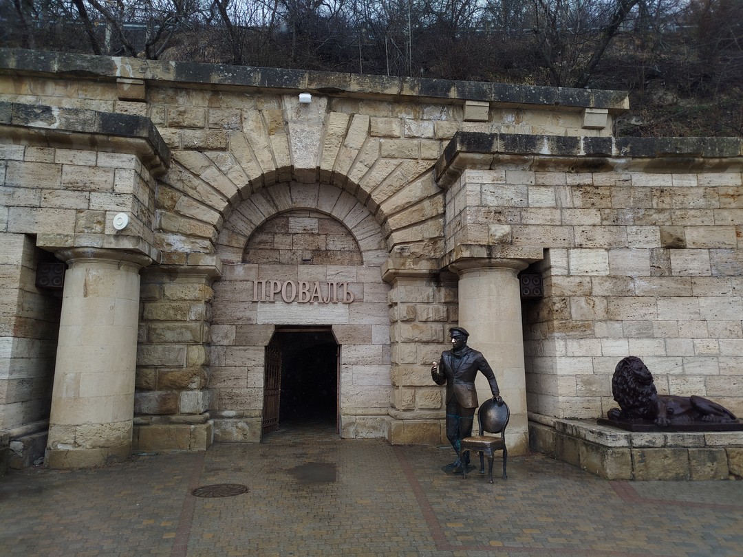 Максим молодец!!! Очень глубоко погружен в тему. Человек горит на работе,видно,как он хочет передать свои знания