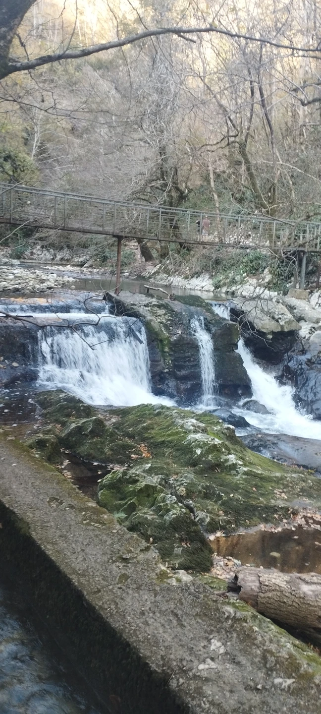 Рекомендую Андрея, как отличного гида, знающего рассказчика и опытного водителя! Помимо природного спа мы смогли посетить