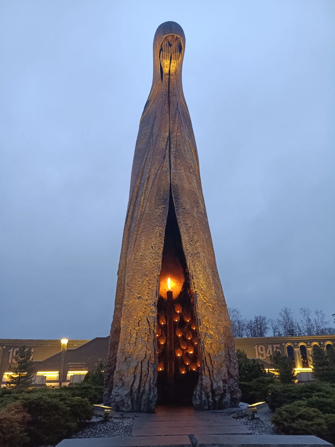 Прекрасная, познавательная экскурсия. Потрясающее место, современное. Рекомендую для посещения с детьми. Много интерактива, фотозон, интересно современным