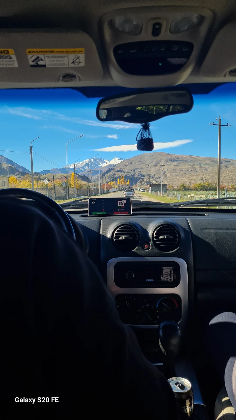 Узнали много из истории Кабардино-Балкарии. Посетили потрясающие Баксанское и Чегемское ущелье. На комфортабельном автомобиле проехали по