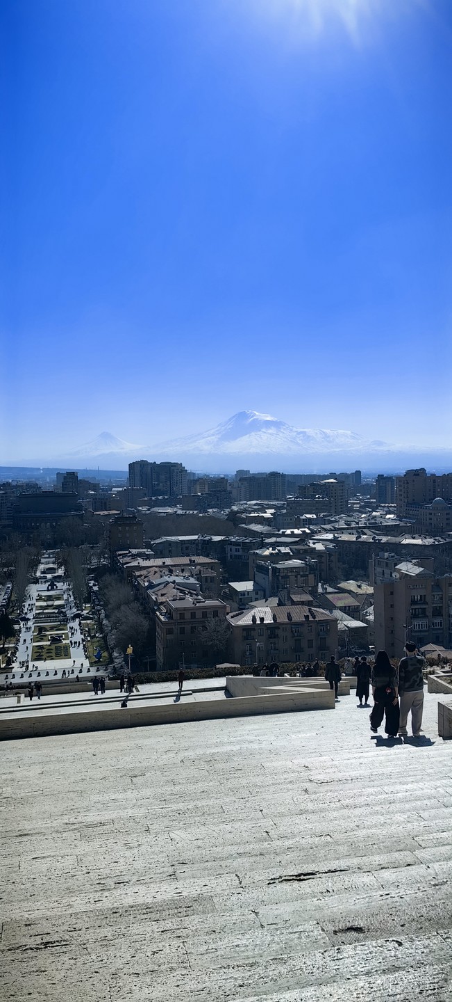 Отличная экскурсия для знакомства с Ереваном. Всё комфортно и информативно. Рекомендую👍