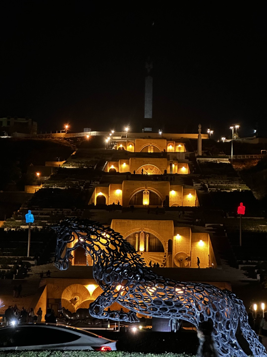 Вечерняя романтика Еревана - в мини-группе с гидом-историком (Елена)