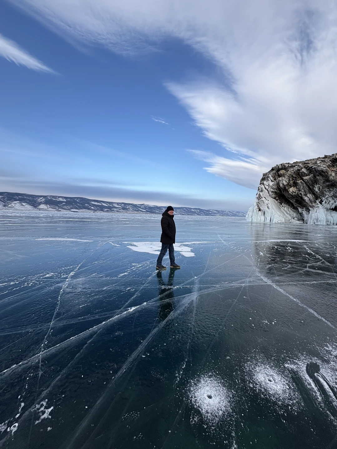 Нам достался экскурсовод Дмитрий Рыбчинский - огромное ему спасибо, мы очень довольны! Очень начитанный и образованный