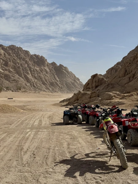 На квадроциклах в группе: сафари в Шарм-эль-Шейхе (Anna)