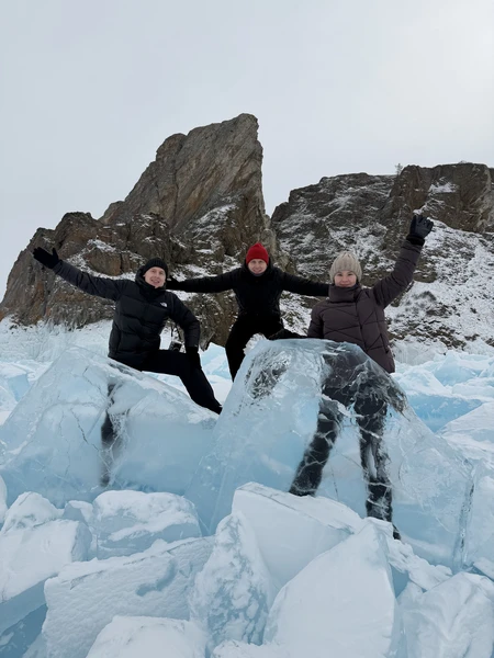 Мы решили купить тур на Байкал спонтанно — хотелось уложиться в 3 дня и успеть увидеть