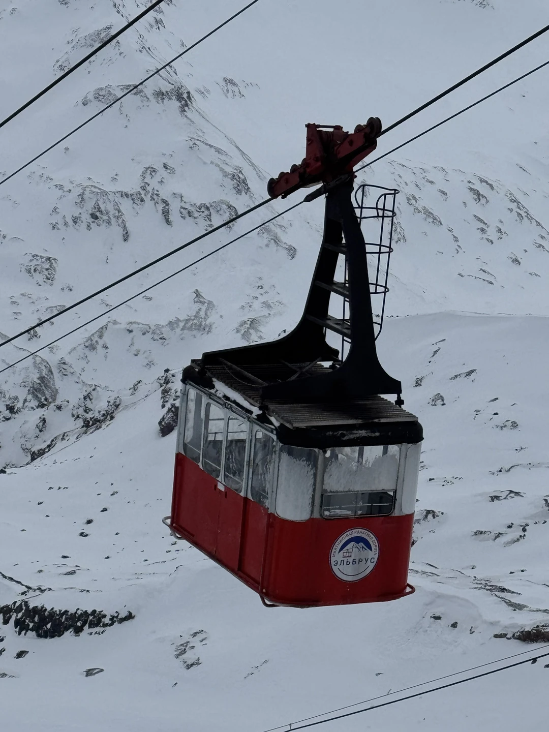 Отличная экскурсия! Гид Владимир очень интересно рассказывает не только о географических особенностях посещаемых локаций, но и