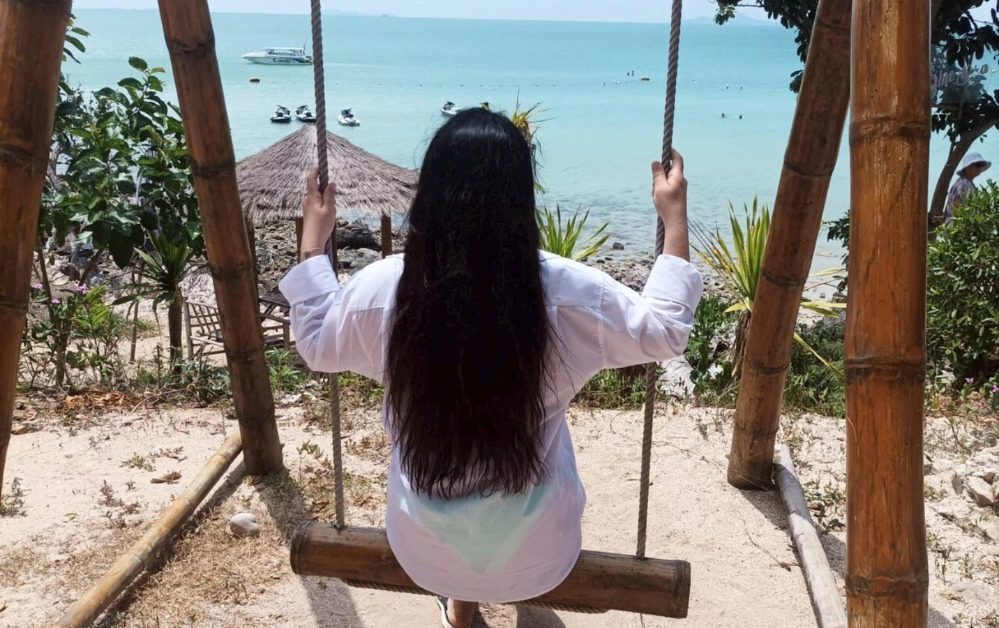 Из Паттайи — в Саттахип: пикник у озера + ужин в лагуне