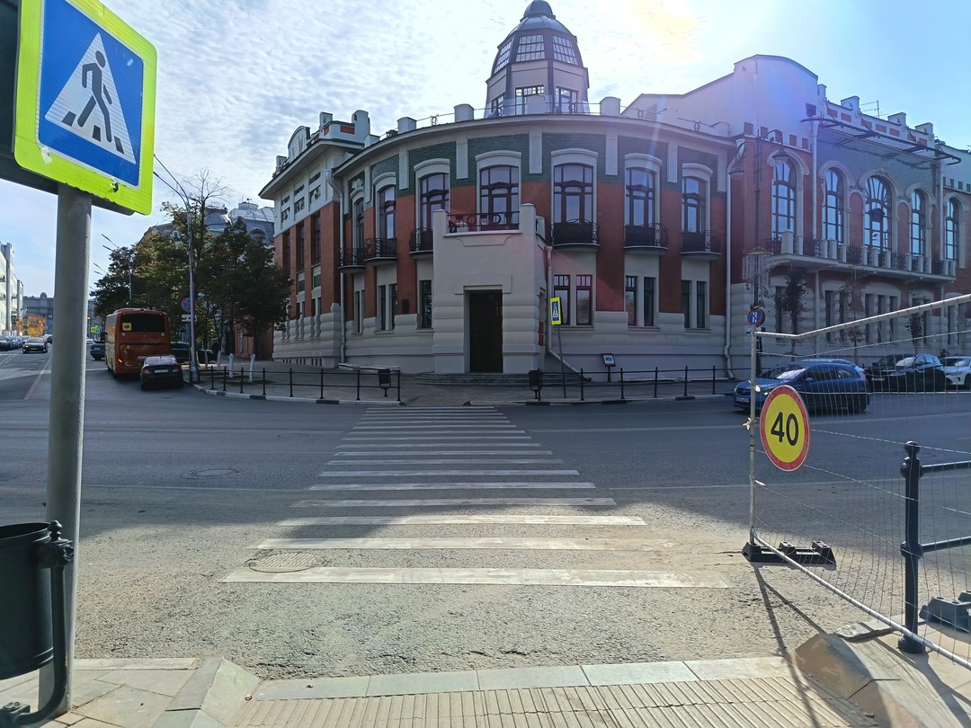 Экскурсовод Алена сделала все, чтобы мы получили впечатление от города. Полный восторг! Много информации: доступной и