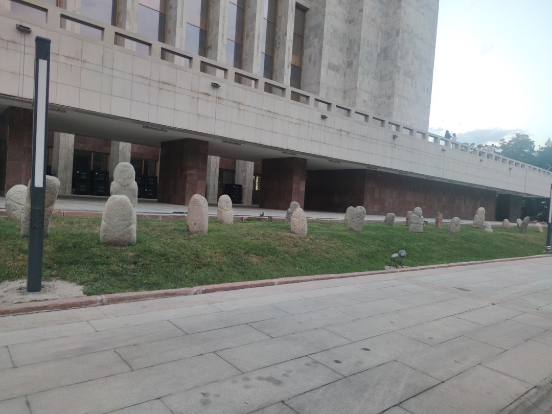 Иммерсивный аудиоспектакль по центру Бишкека «Связи» (в группе) (Михаил)
