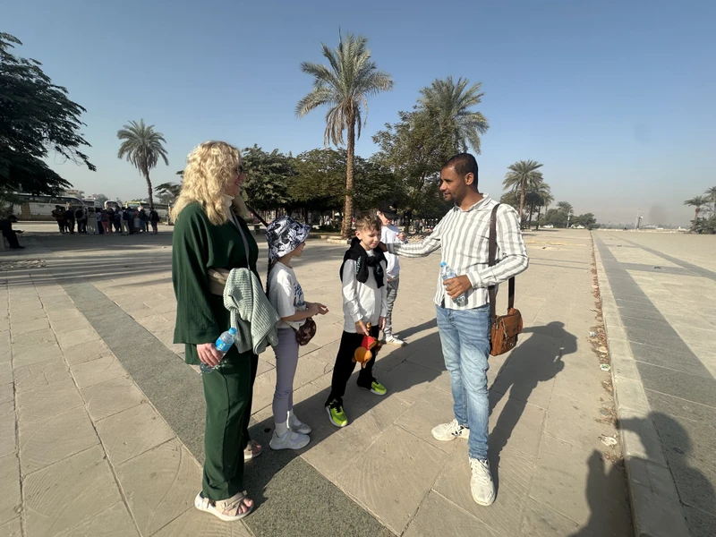 Замечательная экскурсия, все было отлично организовано. проводил Гид Таха, очень внимательный и доброжелательны. Было трое детей