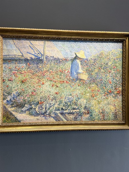 Ну просто очень хорошо прошла экскурсия. Марина очень комфортный человек и экскурсовод, я узнала много нового