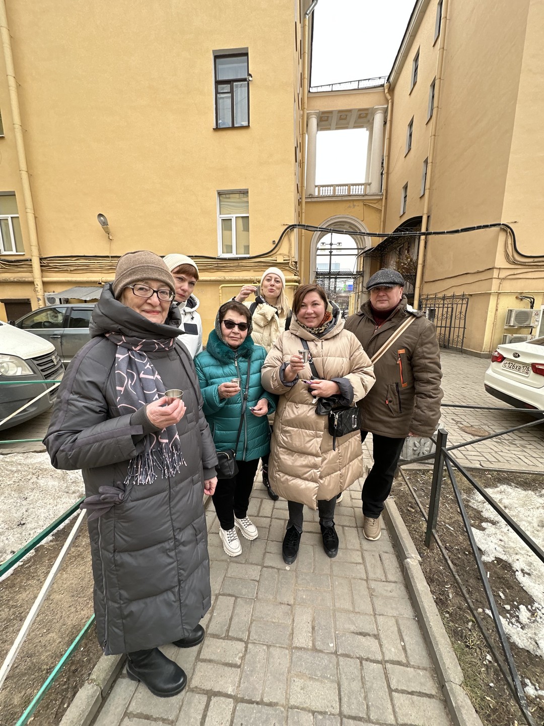 Прекрасная экскурсия! Александр великолепный рассказчик и отличный гид! Однозначно рекомендую!