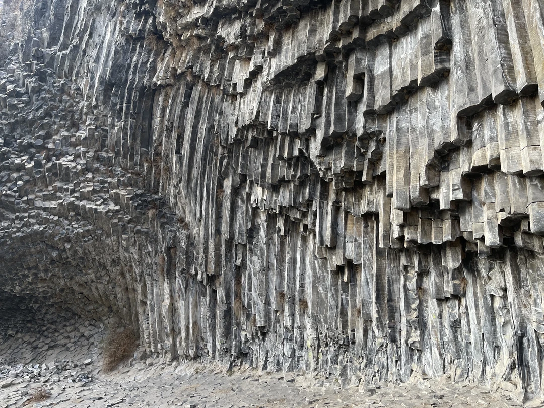 Все супер. у нас был гид Армен, очень приятный мужчина, все рассказал, все показал. впечатления супер, остались очень довольны