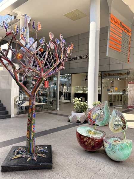 нам понравилась экскурсия (были 8 марта 2026), достаточно много интересной и полезной информации об истории города