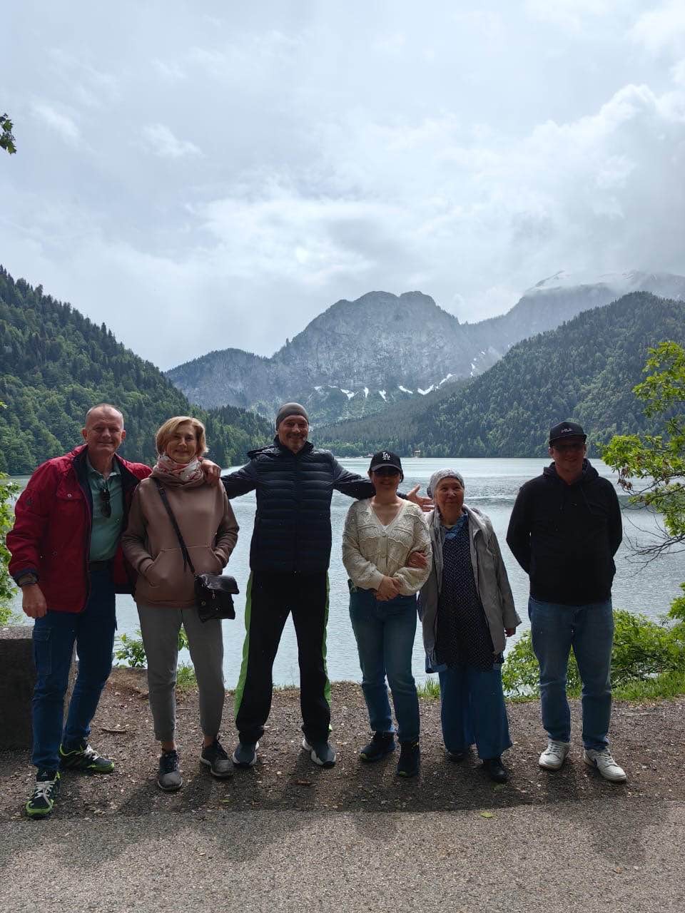 Отличный тур!!! Рекомендую не пожалеете! Повезло очень с гидом. Сергей очень эрудированный, коммуникабельный, грамотный специалист, профи