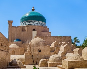Крепости Ичан-Кала и Куня-Арк, Джума-мечеть и минарет Кальта-Минор