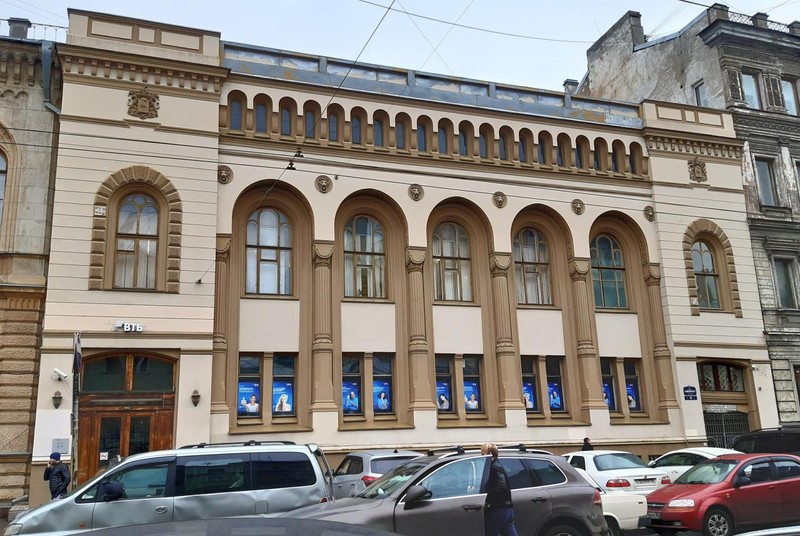 Аристократия Санкт-Петербурга: биографии, драмы, судьбы эмиграции