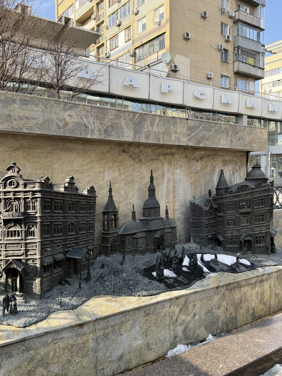 Экскурсия по Красной улице превзошла все ожидания! Это был не просто рассказ об истории, а настоящее