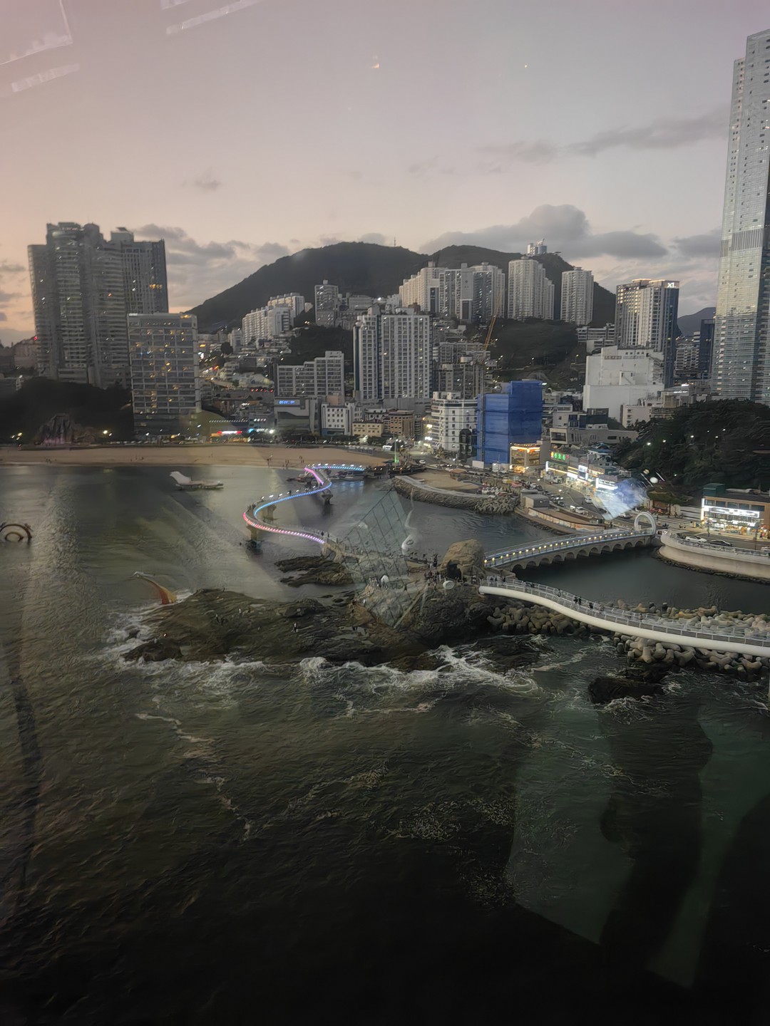 Отличная экскурсия для тех, кто хочет посмотреть Пусан за 1 день и ограничен во времени. Ездили