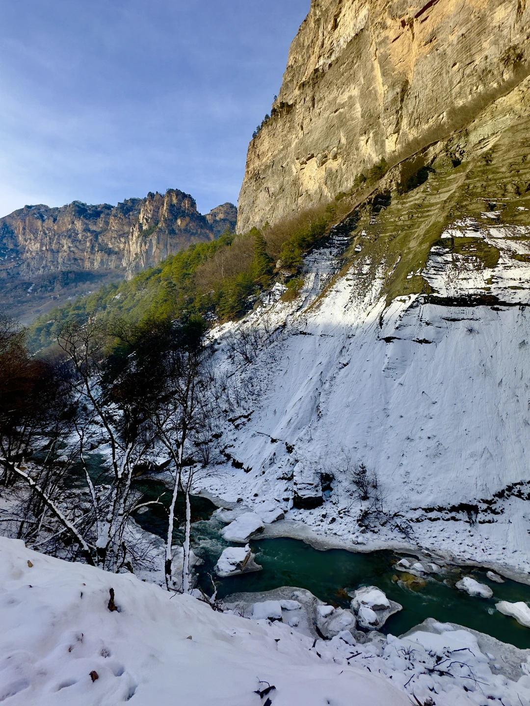 Экскурсия прошла просто великолепно и невероятно! Восхитительные виды и захватывающие дух природные ландшафты, которые поражают своей