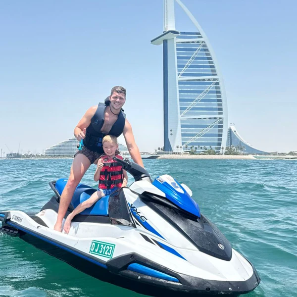 Катание на гидроцикле в Дубае