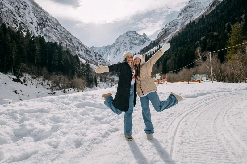 Выходные в Домбае с фотографом, барбекю-вечеринкой, игристым и глинтвейном (из Ростова-на-Дону)