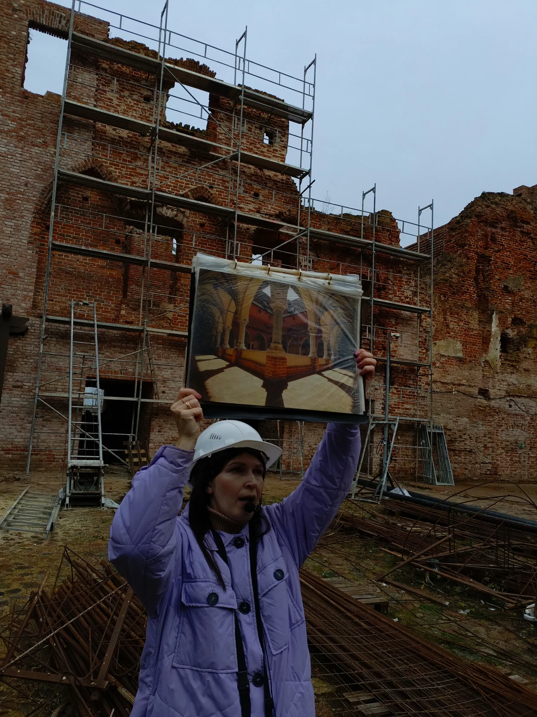 Спасибо за прекрасную экскурсию гиду Светлане, которая сумела погрузить в историю не только давних времён, рассказывая