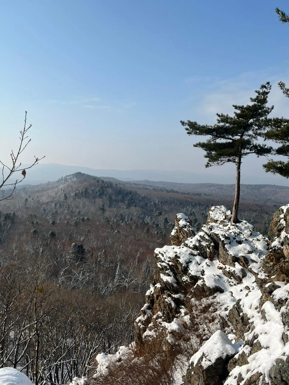 Все очень понравилось, экскурсовод Василий интересно рассказывал о природе, общительный и тактичный. Накануне выпал снежок, но