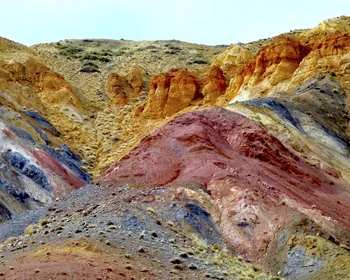 Дорога в Монголию и цветные ландшафты Чагана-Узуна
