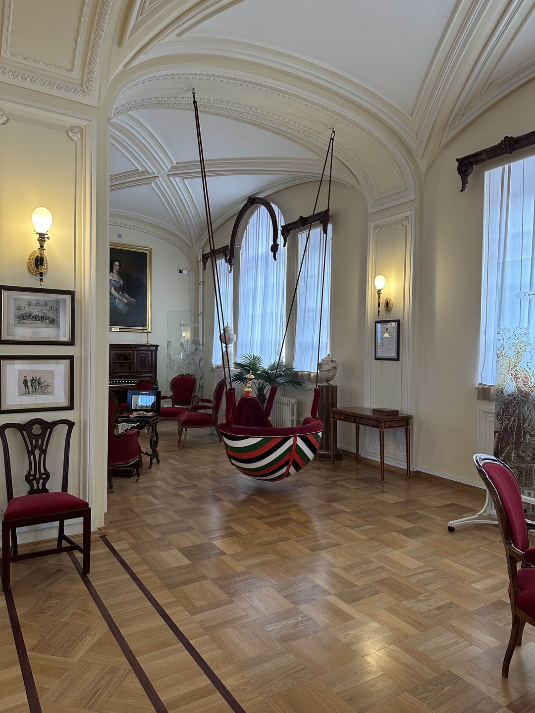 Очень увлекательная экскурсия с акцентом на повседневную жизнь императорской семьи