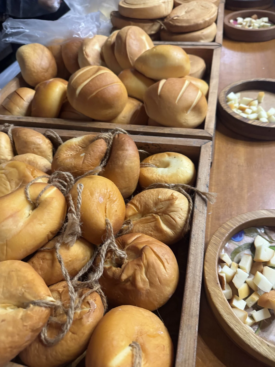 Отличная поездка, насыщенная, интересная, хорошо организованная. Повезло с погодой. Рекомендую