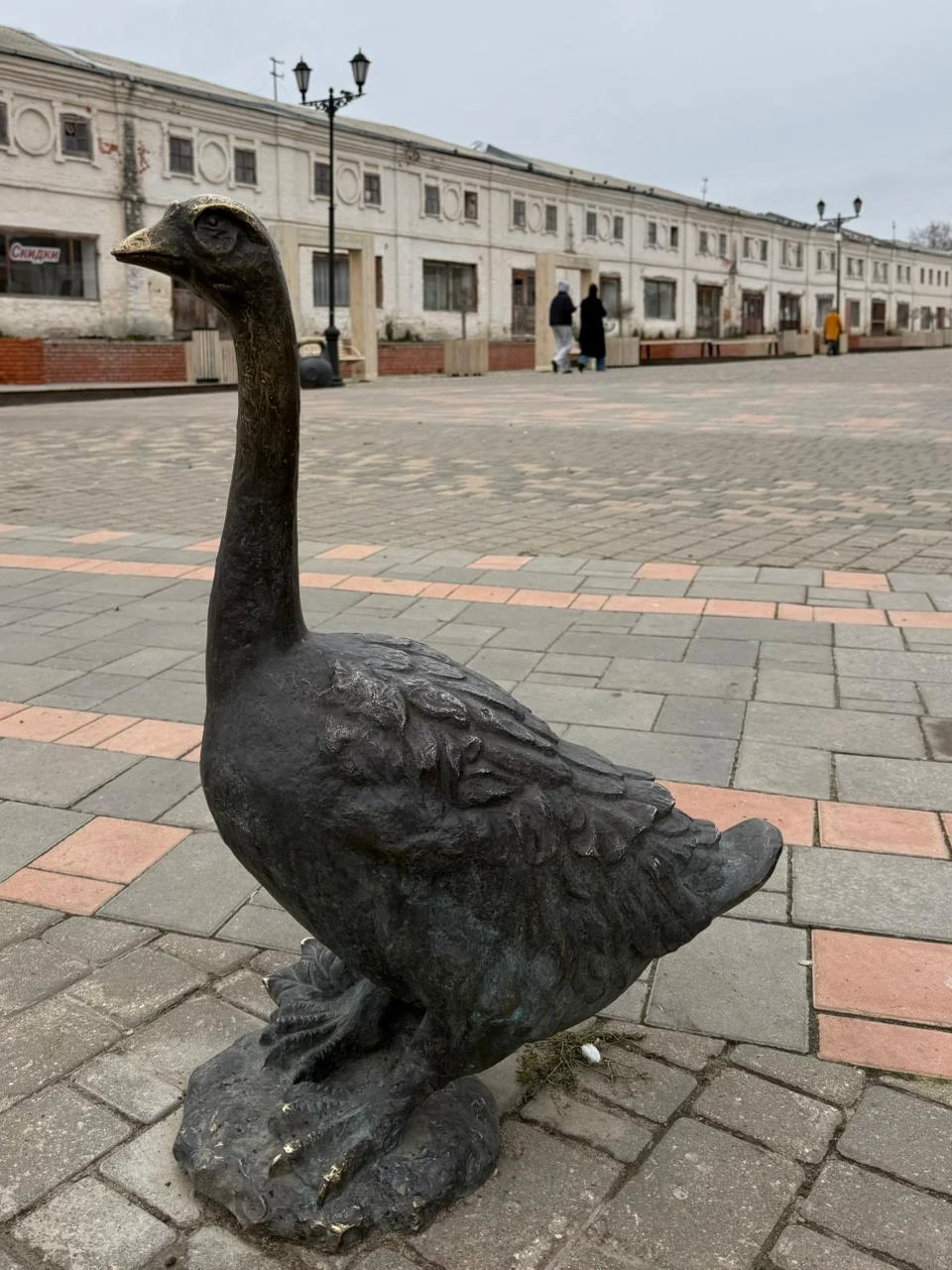 Прекрасная экскурсия. Все четко, структурировано. Несмотря на ветер, с удовольствием прогулялись по городу. Светлана - чудесная
