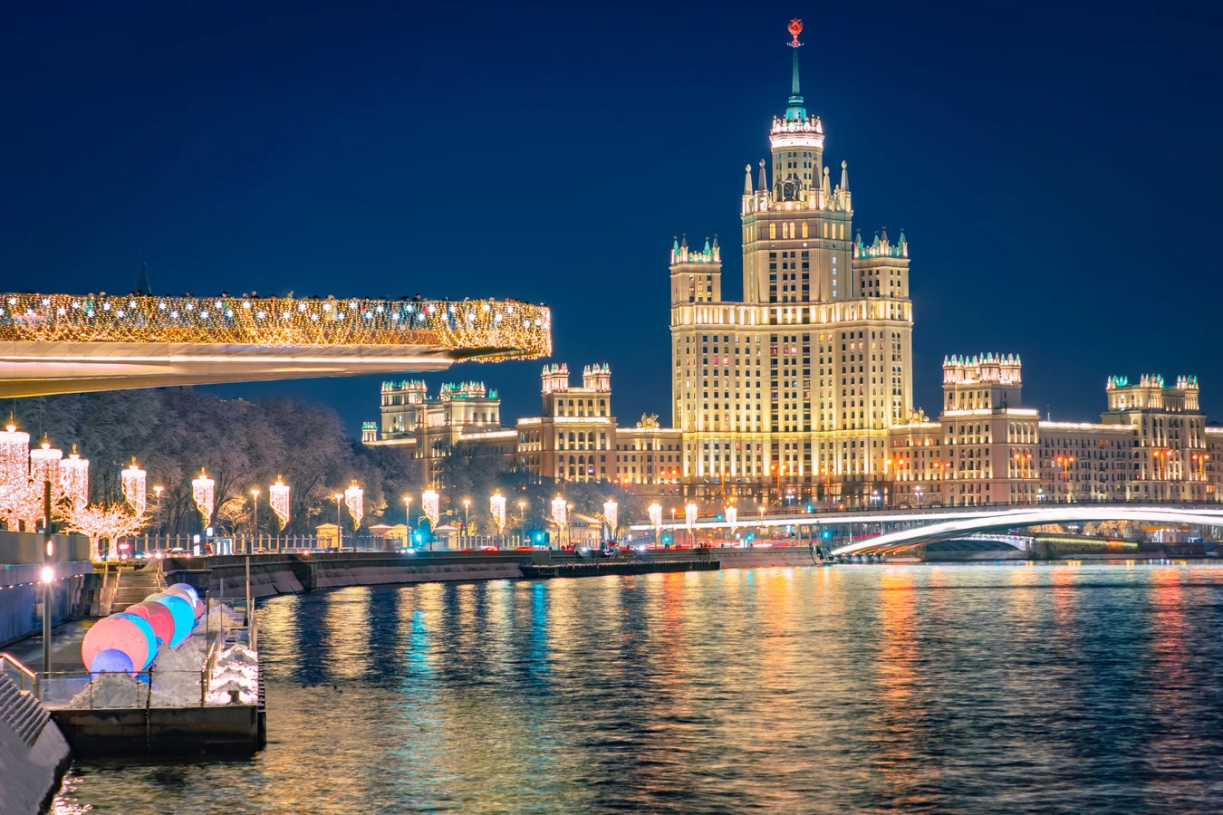 Зимняя вечерняя прогулка на электроходе «Стрельна» от причала «Китай-город»